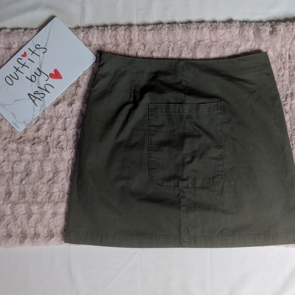 A NEW DAY Green Pocketed Skirt Size 6 - Picture 3 of 4